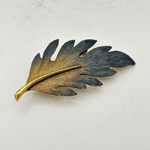 Lind Gal Leaf Brooch Pin Gold Tone Smokey Black Tips Textured LG Vintage